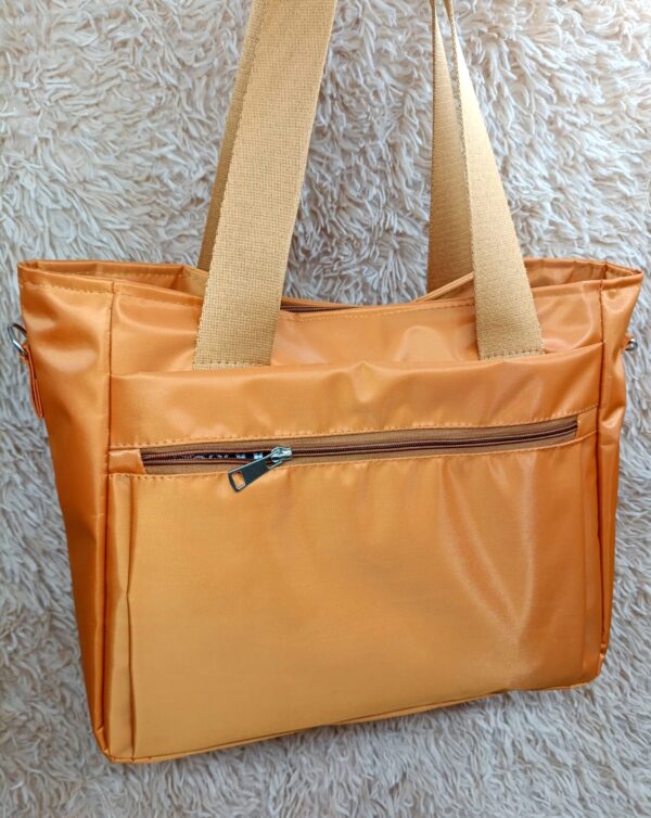 imgi_2_431451ef-dafa-4e44-aa3e-efda94e4aaff Tote Milan